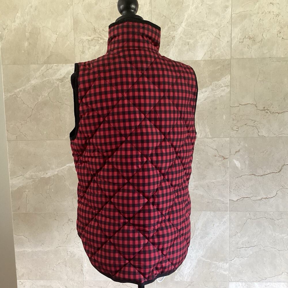 J.Crew Quilted Buffalo Check Vest Medium Red & Black Plaid Preppy Fall Layer - Picture 3 of 9